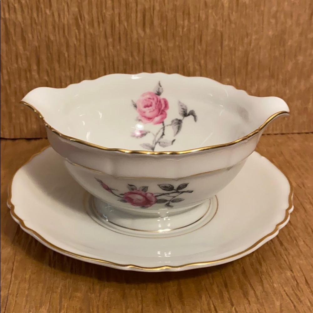 Bagatelle by Haviland Gravy boat with under plate